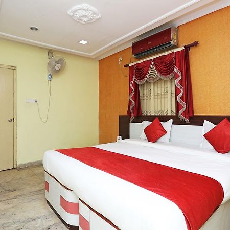 Oyo 4526 Jaydev Vihar Hotell Bhubaneswar Exteriör bild