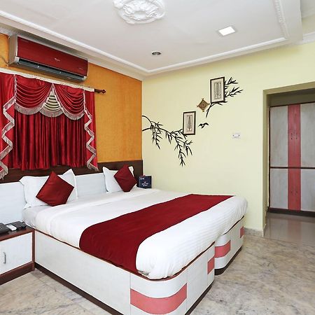 Oyo 4526 Jaydev Vihar Hotell Bhubaneswar Exteriör bild