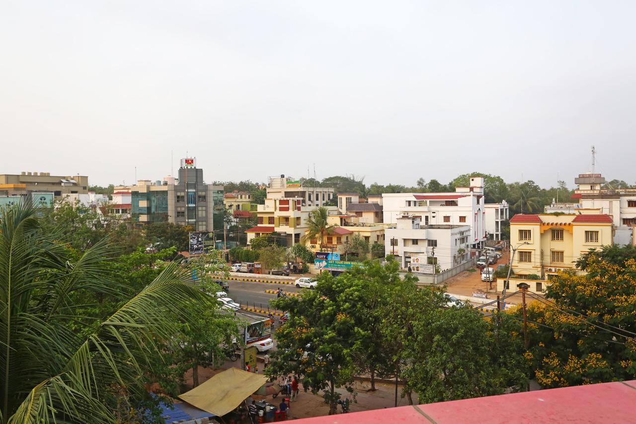 Oyo 4526 Jaydev Vihar Hotell Bhubaneswar Exteriör bild