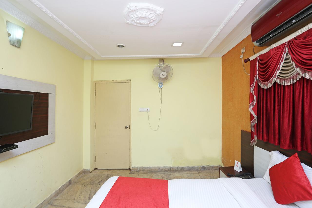 Oyo 4526 Jaydev Vihar Hotell Bhubaneswar Exteriör bild